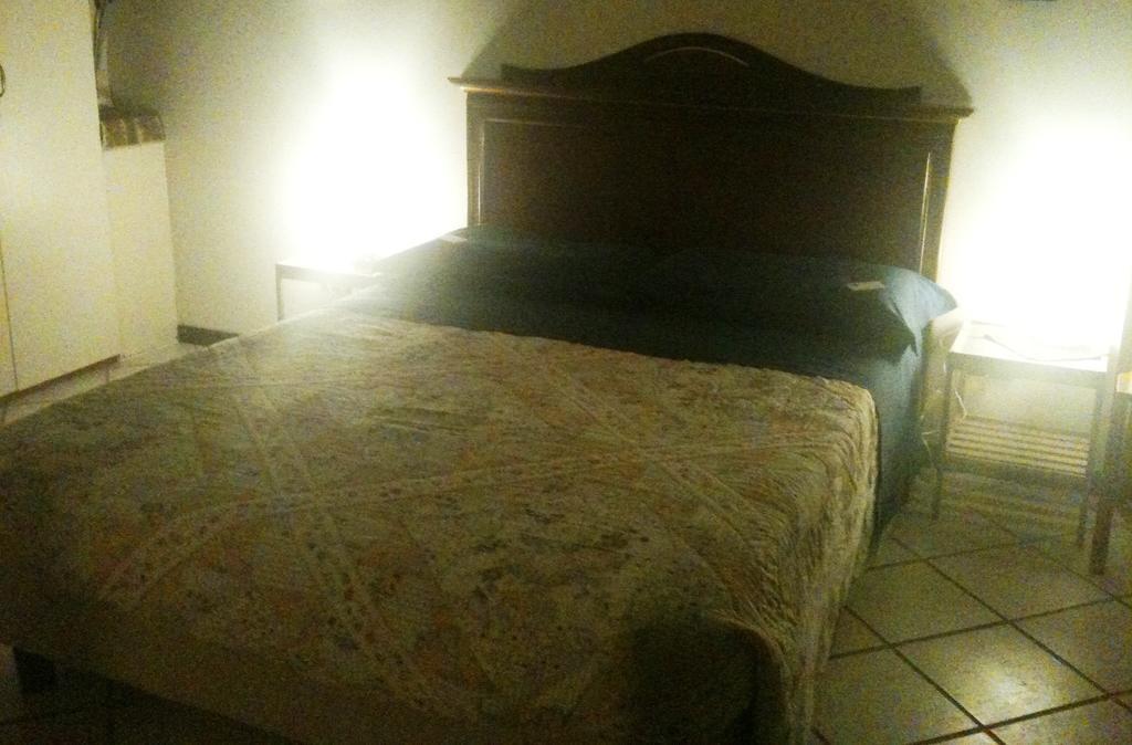 B&B Chez Vivi Аркуа Петрарка Екстериор снимка